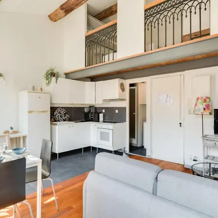 Superb With Mezzanine By Keeper Apartment